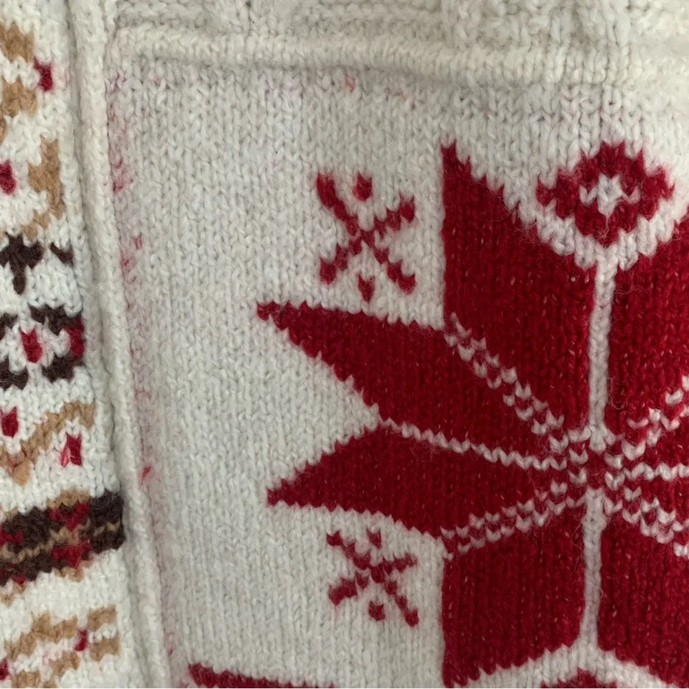 American Eagle Mock Neck Fair Isle Snowflake Sweater Size Small - Picture 14 of 14